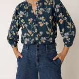Indi & Cold Floral printed Blouse / Marino