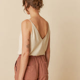 Indi & Cold June Tank Top / Crudo