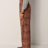 Maison Hotel Jimmy Pant - Johnny Walker