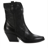 Estilo Emporio Cavalier Boot / Black Leather