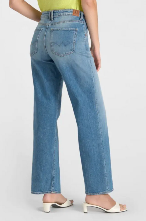 Blue denim fashion from the Le Temps des Cerises collection